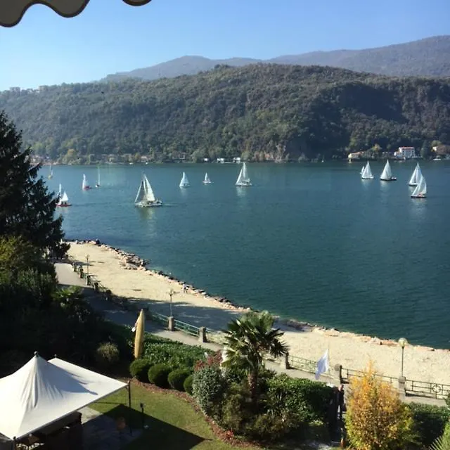 B&B Dolce Vista Al Lago Lugano Porto Ceresio Bed & Breakfast