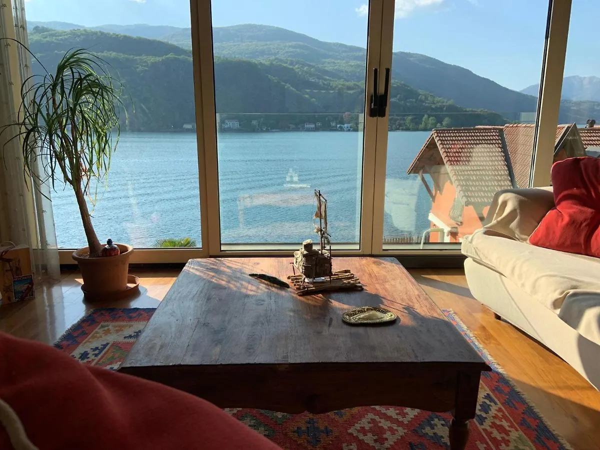 Bed and breakfast B&B Dolce vita al lago Lugano Porto Ceresio Italia